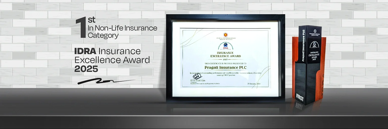 Idra-holds-Insurance-Excellence-Award-WEB-View